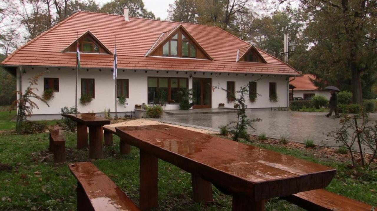 Hodoseri Vadaszhaz Bakonyszentlaszlo Εξωτερικό φωτογραφία