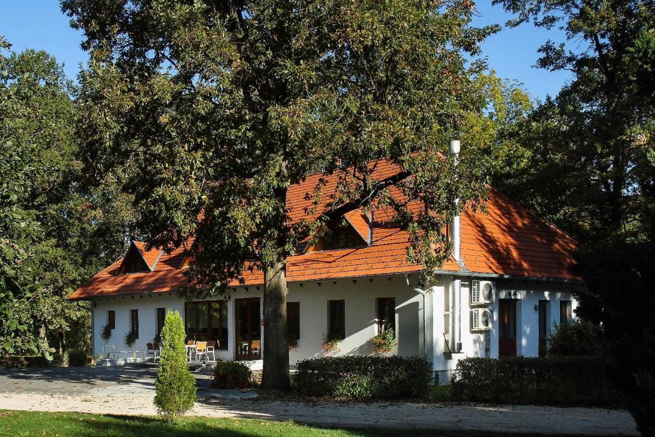 Hodoseri Vadaszhaz Bakonyszentlaszlo Εξωτερικό φωτογραφία